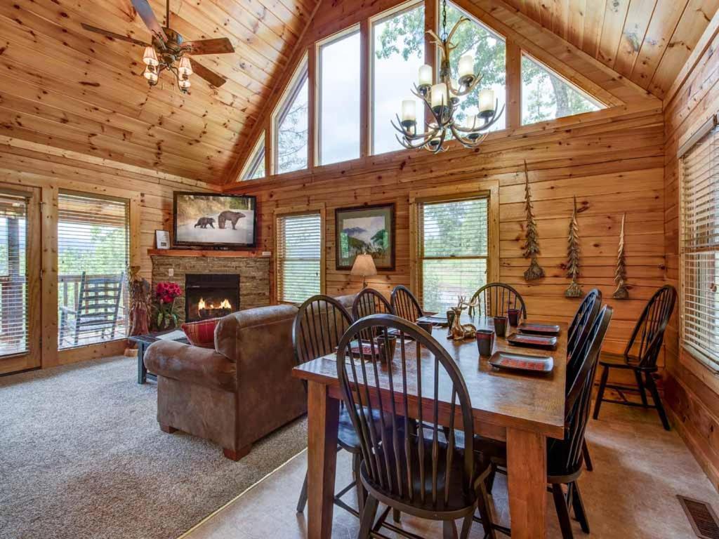 Highpoint Escape Villa Gatlinburg Exterior photo